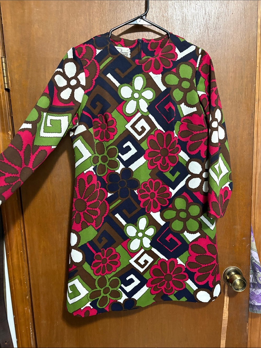 Vintage-60’s Retro Floral Shift Dress in Green, Pink & Navy